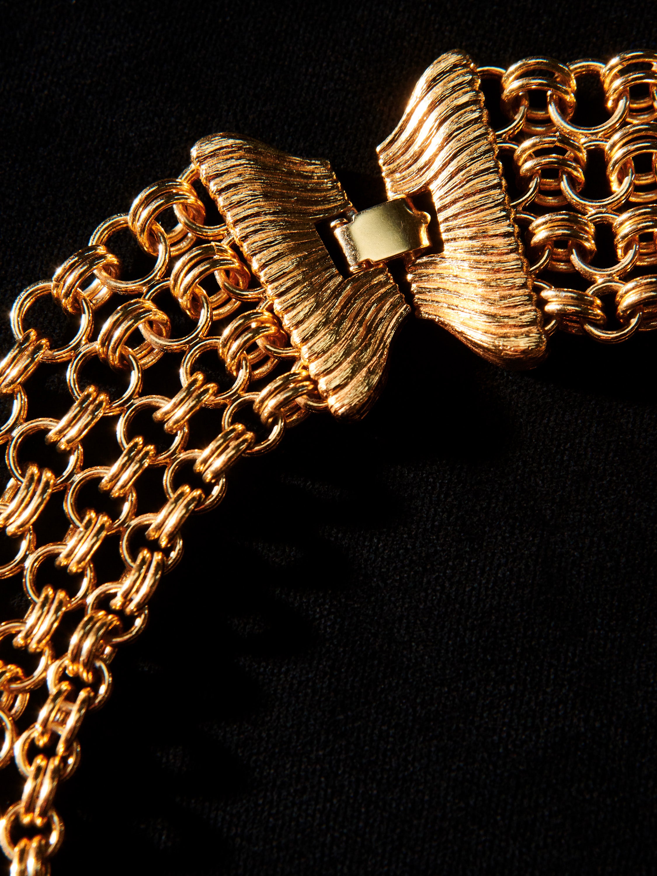 Gold Tone Chainmail Collar Necklace